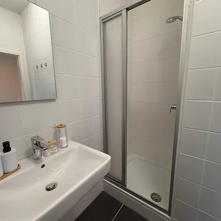 Schaebu! 7 Work And Travel Am Altmarkt * Cottbus